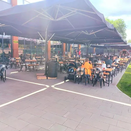 новобудова стрийська 45а автовокзал гашека онколікарня