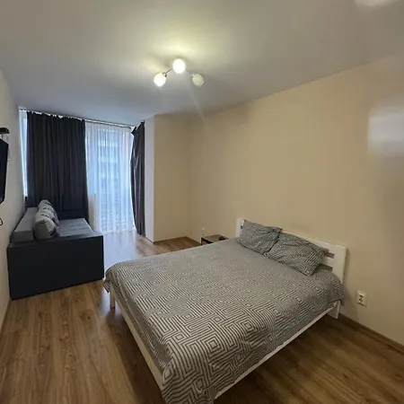 новобудова стрийська 45а автовокзал гашека онколікарня Apartamento Leópolis